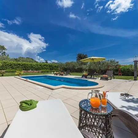 Holiday Home Krnica Peruski