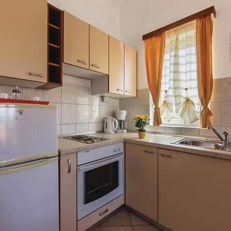 Holiday Home Krnica Peruski Krnica