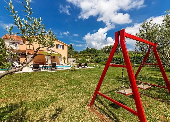 Peruski Feriehus Krnica